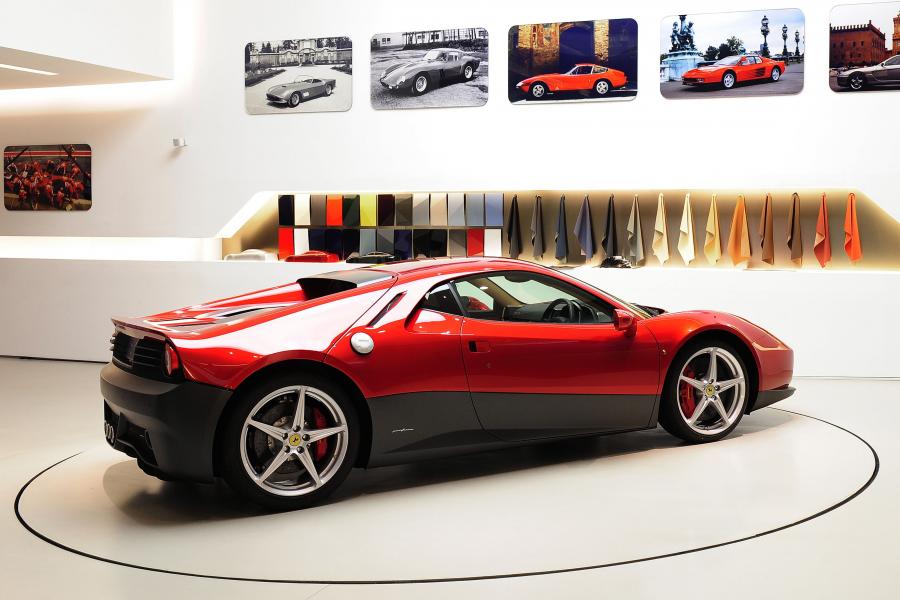  Ferrari SP12 EC 2012 года  (фото 4 из 9)